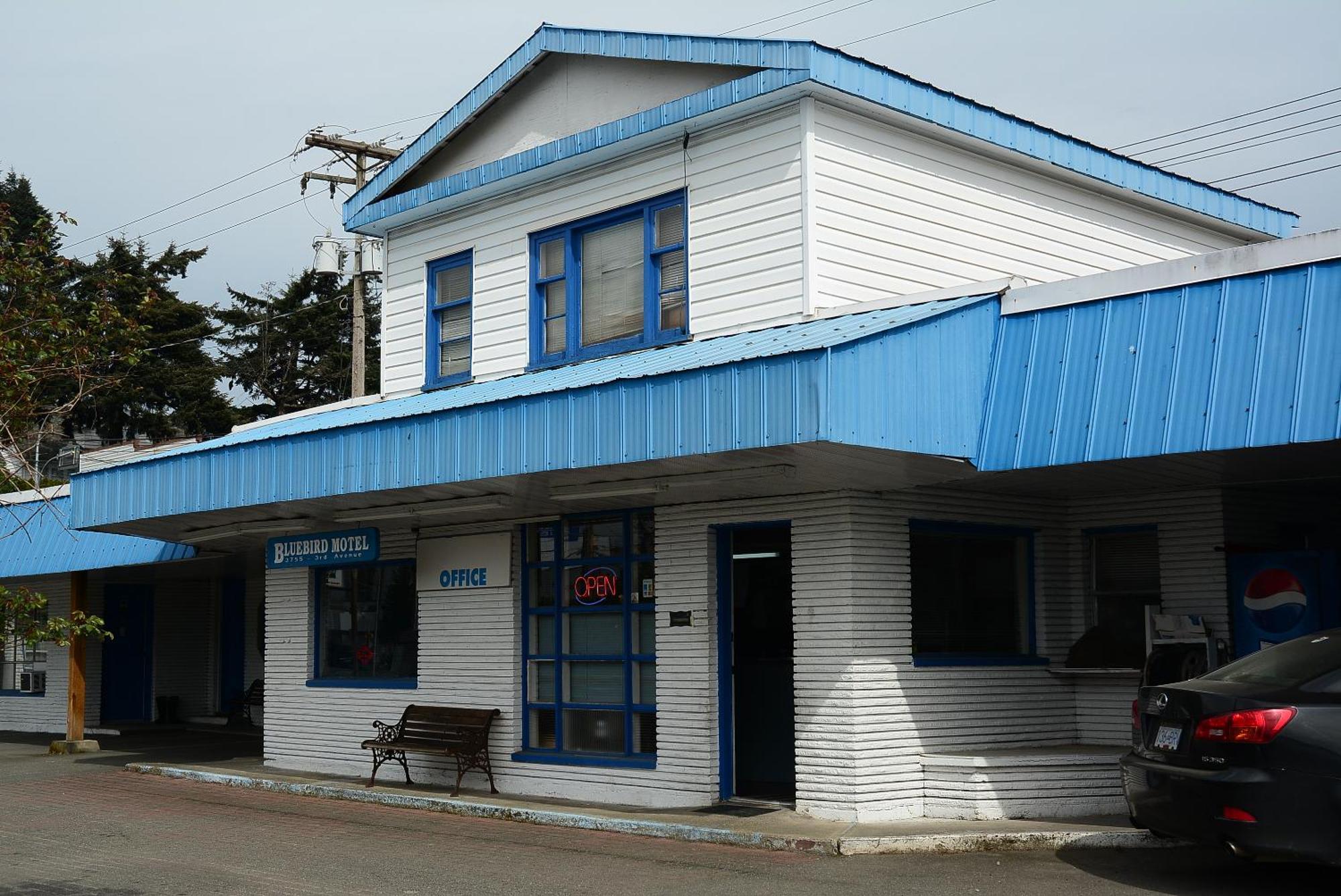 Bluebird Motel Port Alberni Buitenkant foto